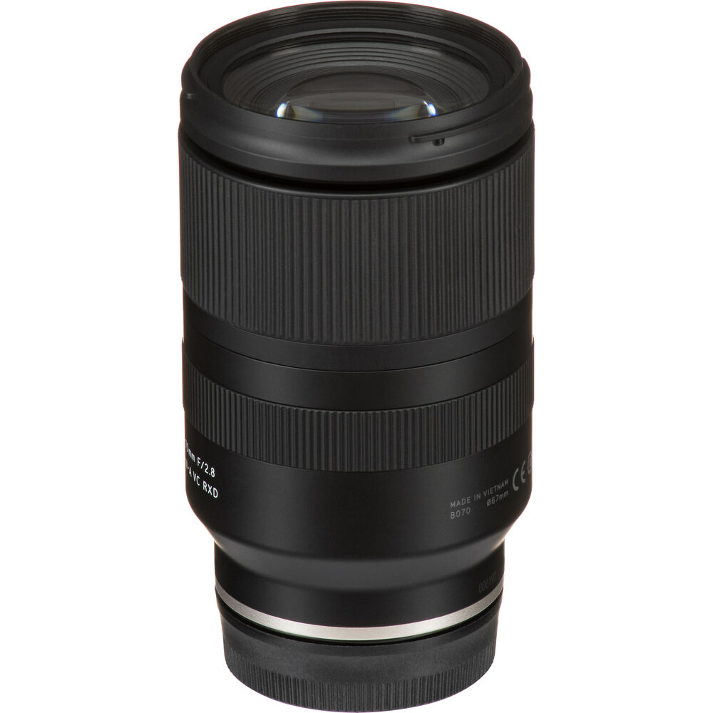 Lente Tamron 17-70mm f/2.8 Di III-A VC RXD para Sony E